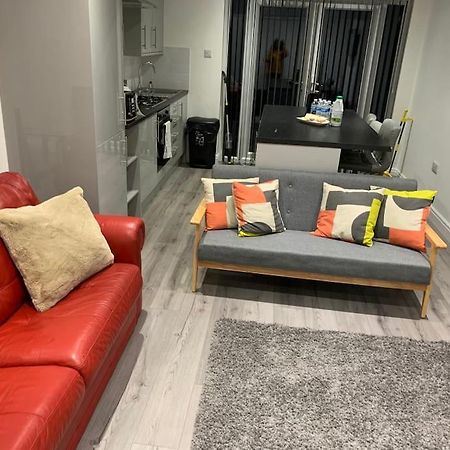 Beautiful 5Bedroom Hse-Contractor/Family/Corporate ダートフォード エクステリア 写真